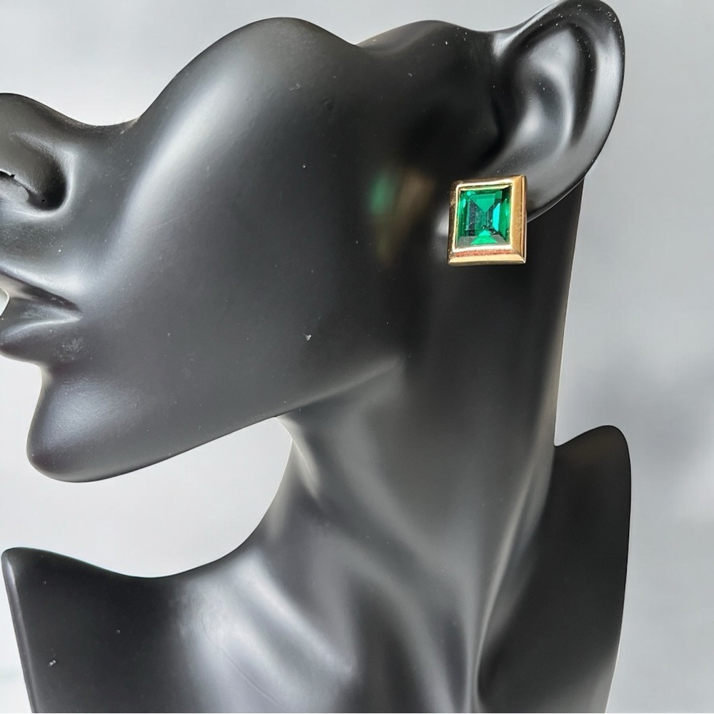 Vintage 80s Swarovski SAL Elegant Gold and Green Stud Earrings